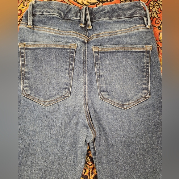 Good American Medium/Dark Wash Skinny Jeans 6-12 - Picture 5 of 12